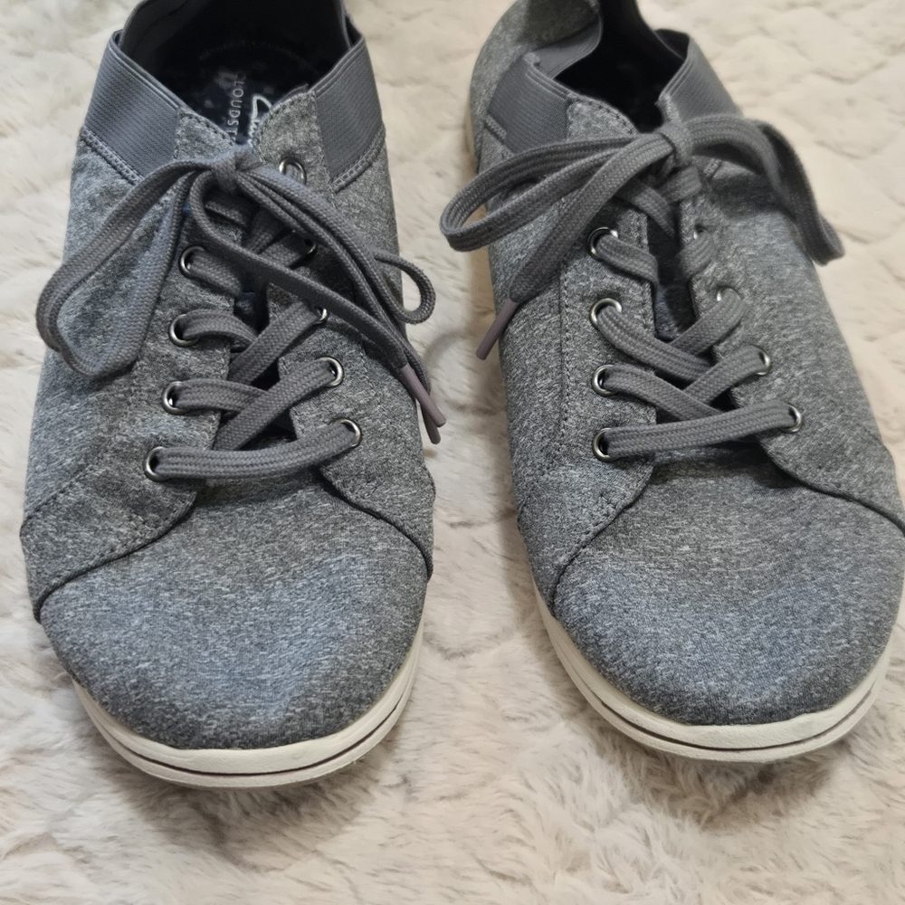 Cloudsteppers by Clarks Gray Casual Lace-up Sneakers, Size 9.5 - Picture 7 of 8